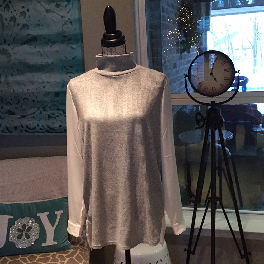 Ann Taylor Loft Gray and off White Blouse